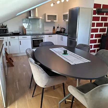 Moderne, Mit Seeblick, Near Hallstatt Apartman *