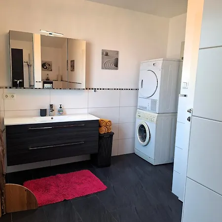 Apartment Moderne, Mit Seeblick, Near Hallstatt