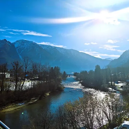 Moderne, Mit Seeblick, Near Hallstatt アパート バート・ゴイーザーン