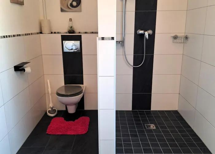 Apartment Moderne, Mit Seeblick, Near Hallstatt *